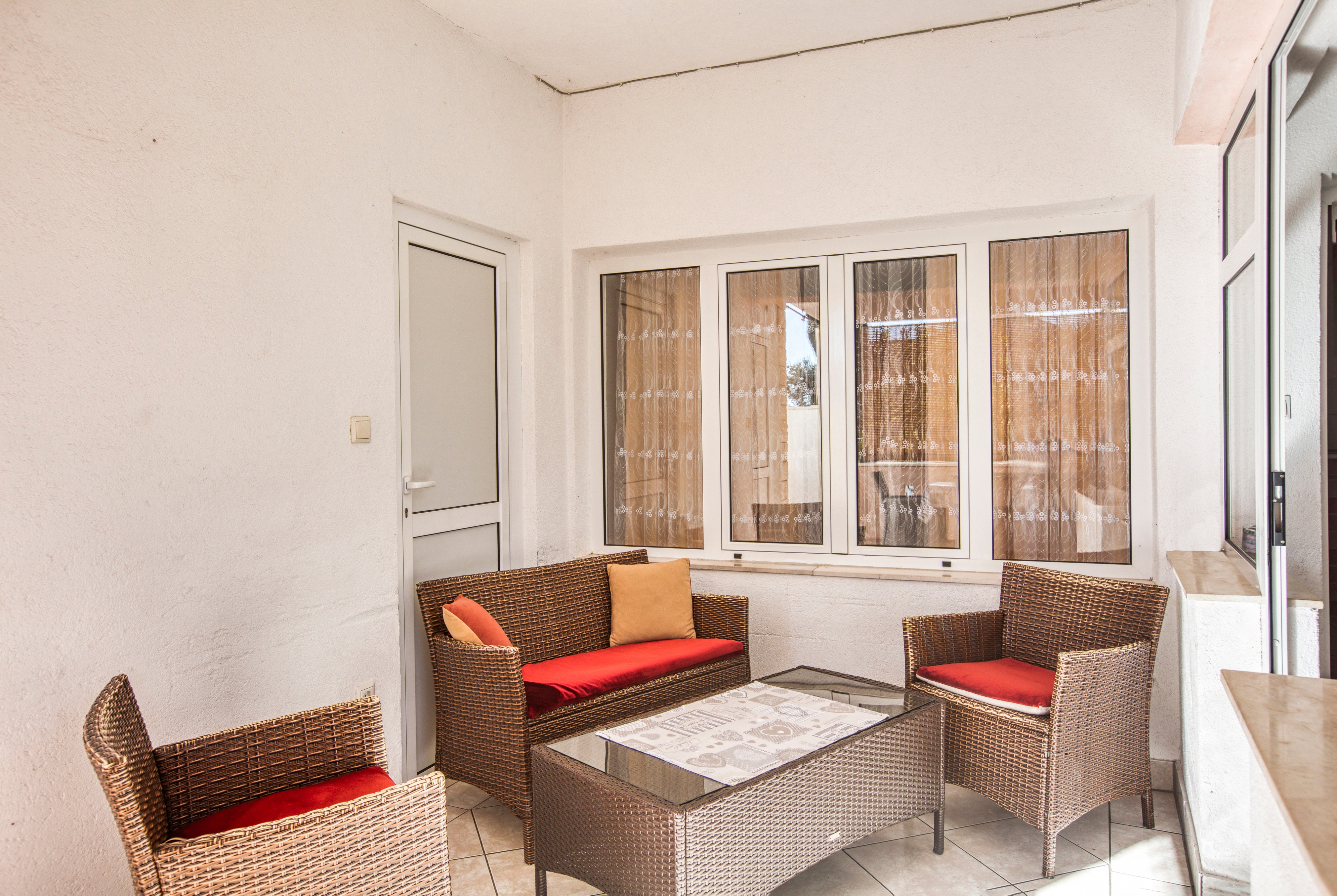 Three bedroom apartment with terrace Rogoznica  A-a