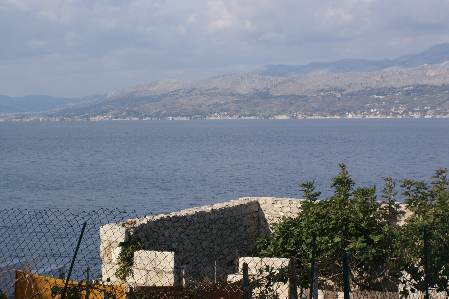 Two bedroom apartment with terrace and sea view Postira, Brač  A-b