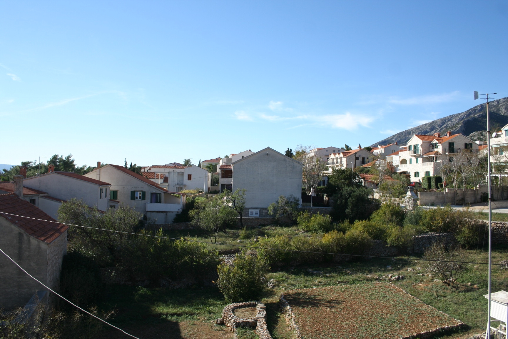One bedroom apartment with balcony and sea view Bol, Brač  A-d