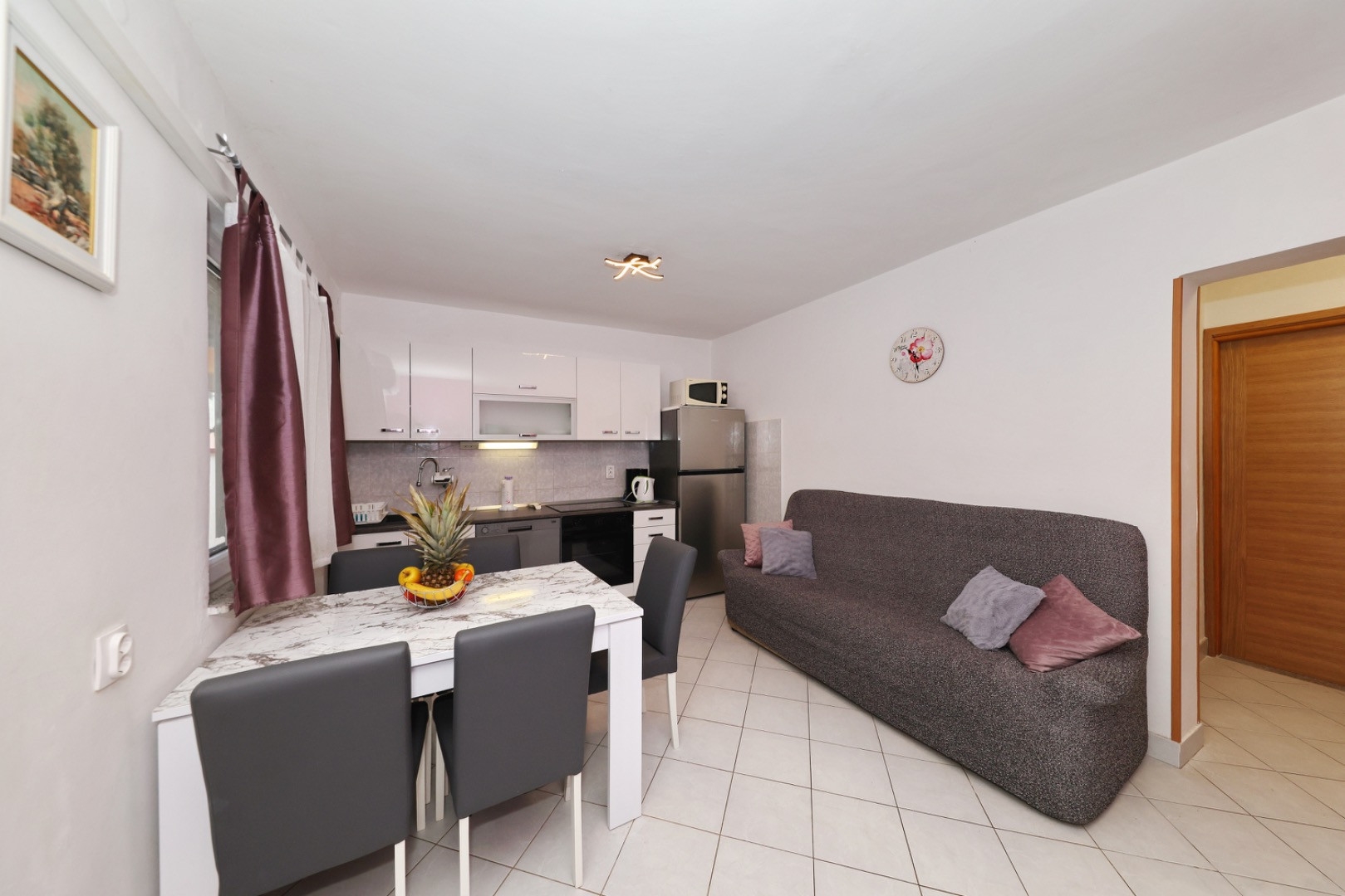 Two bedroom apartment with terrace Nin, Zadar  A-a