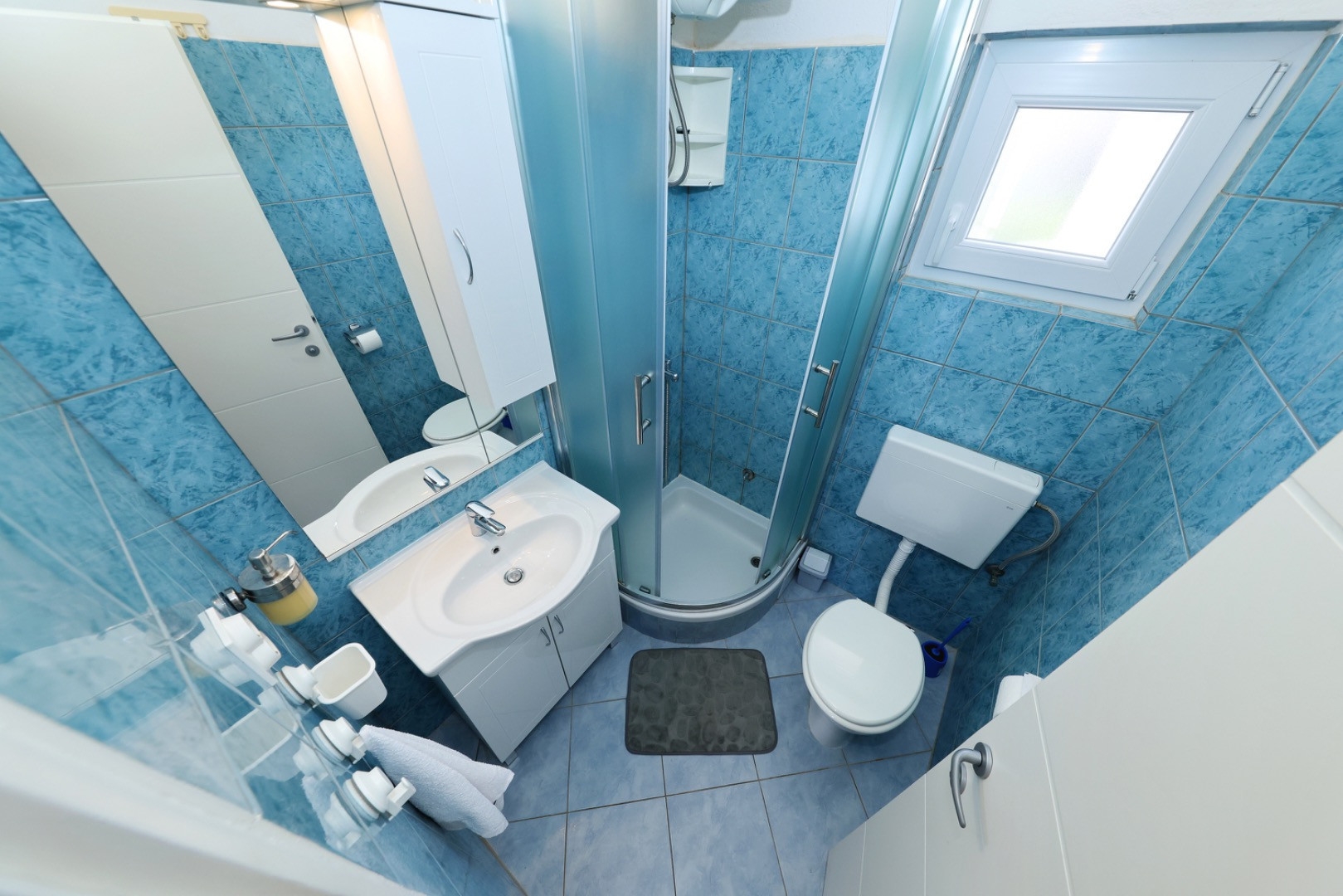 Studio flat with terrace Nin, Zadar  AS-b