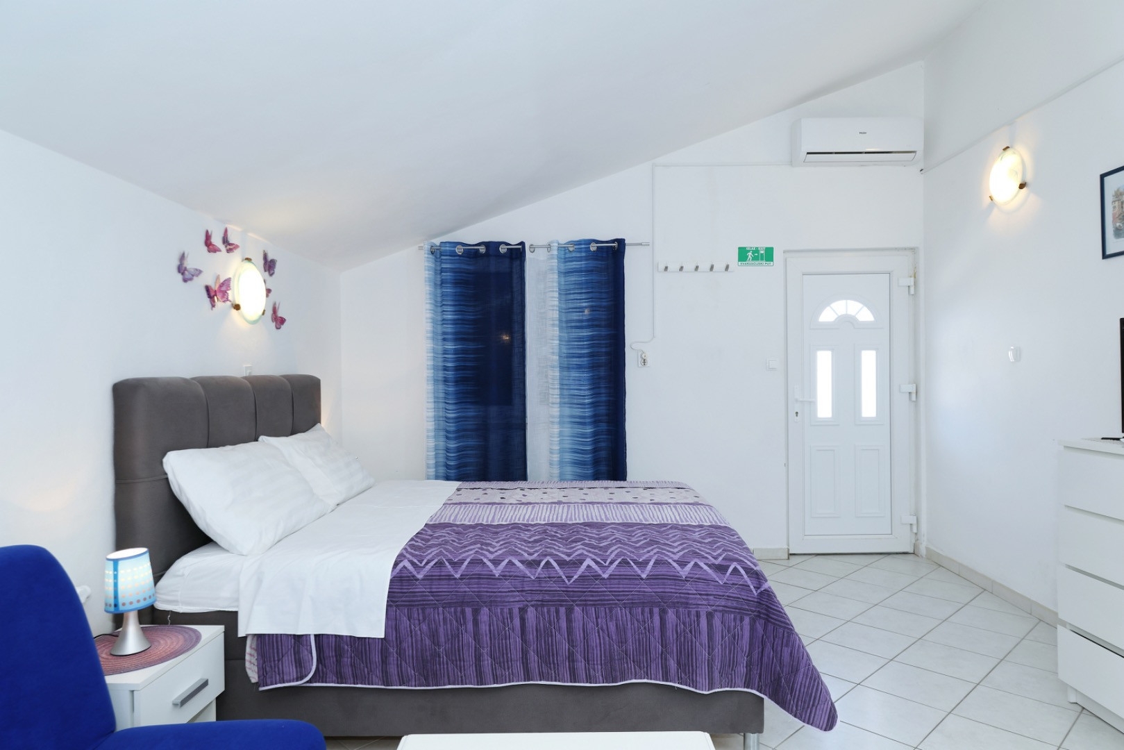 Studio flat with terrace Nin, Zadar  AS-b