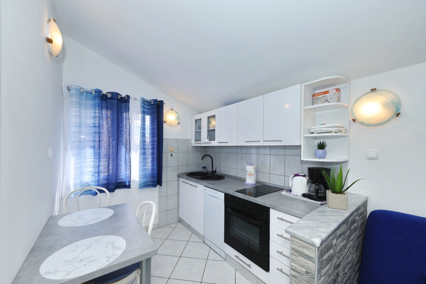Studio flat with terrace Nin, Zadar  AS-b