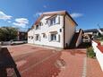 Parkoviště Nin, Zadar, Parkoviště 290 - Ubytování v blízkosti moře s písčitou pláží.