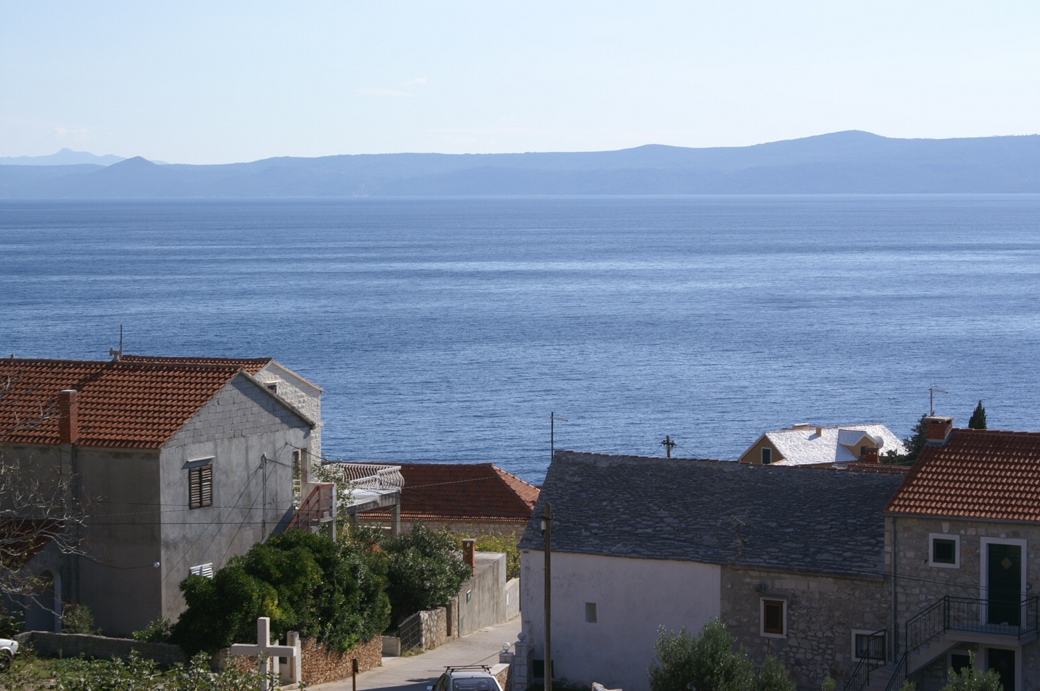 One bedroom apartment with terrace and sea view Bol, Brač  A-b