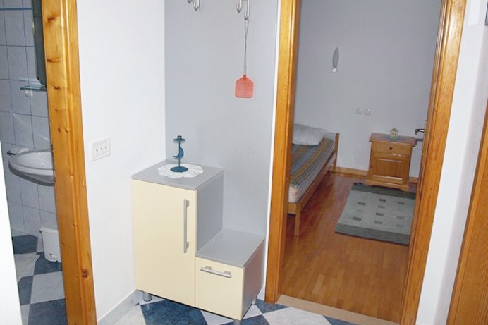 Two bedroom apartment with terrace and sea view Bol, Brač  A-e