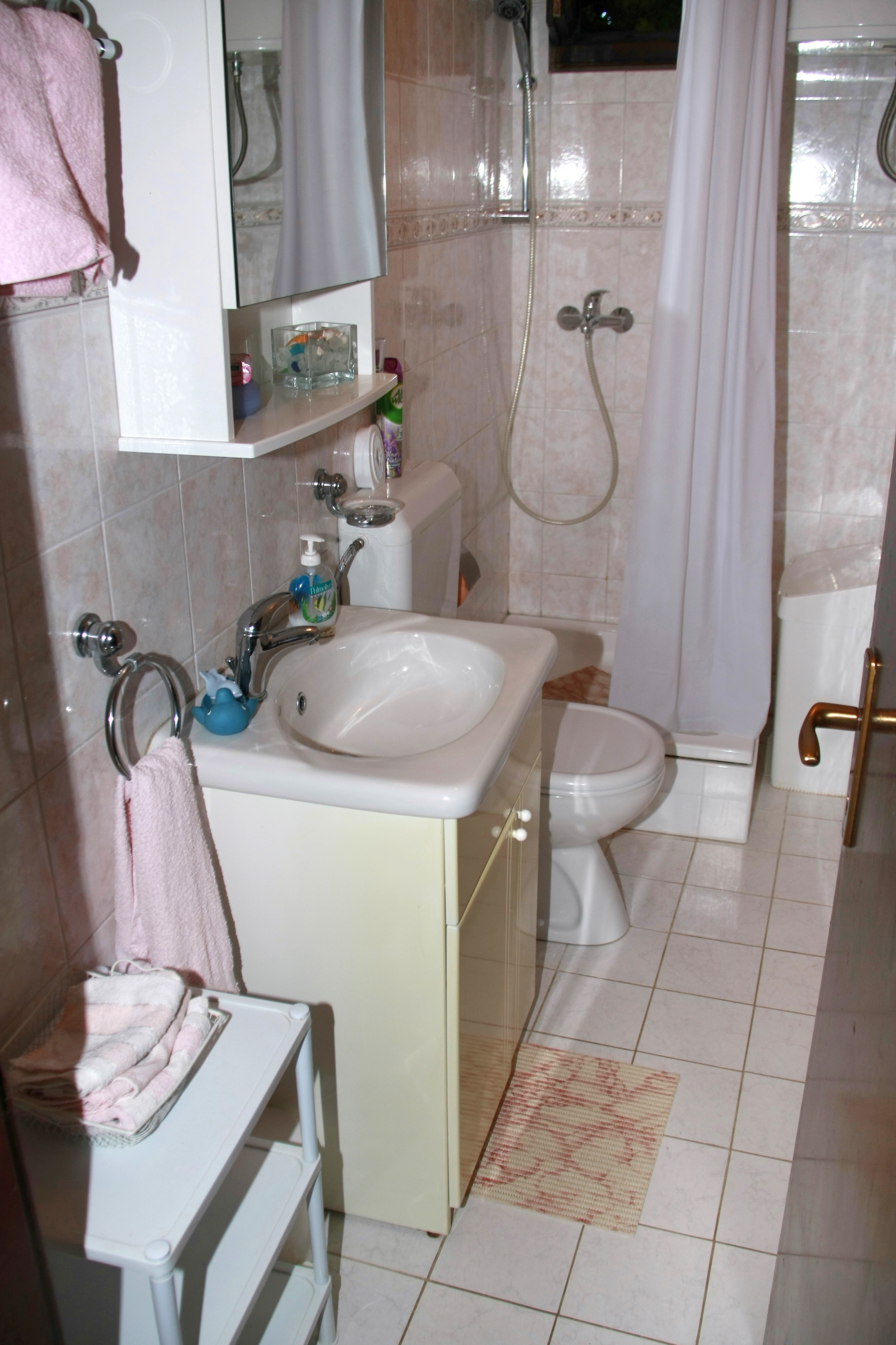 Three bedroom apartment with terrace Mirca, Brač  A-a