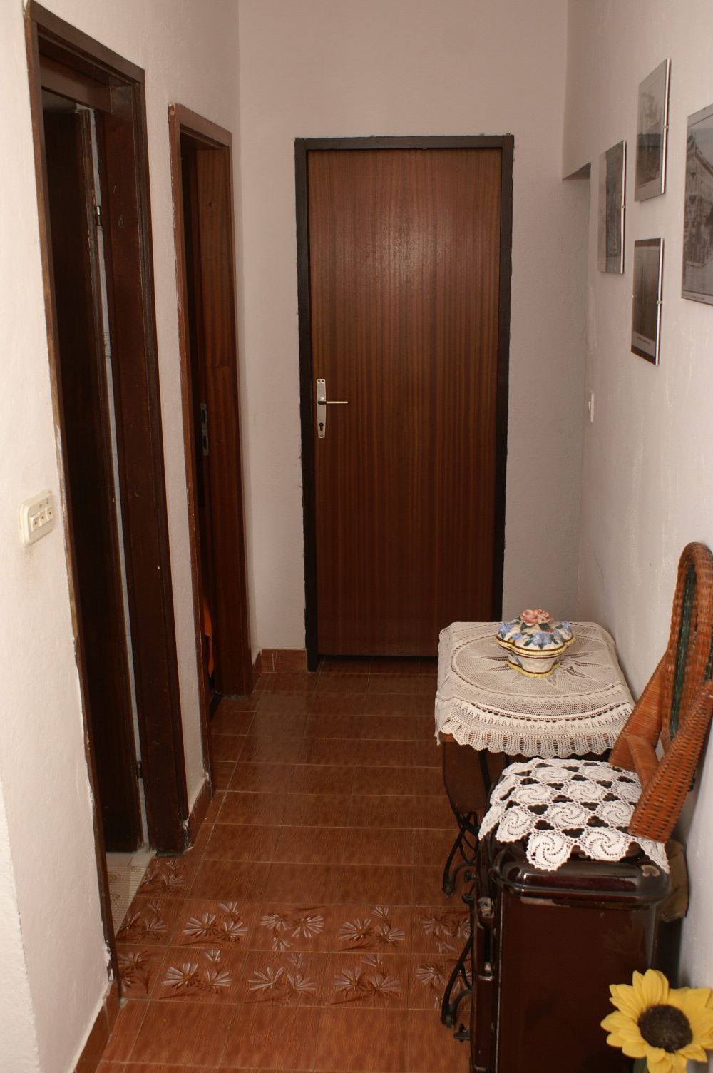 Three bedroom apartment with terrace Mirca, Brač  A-a