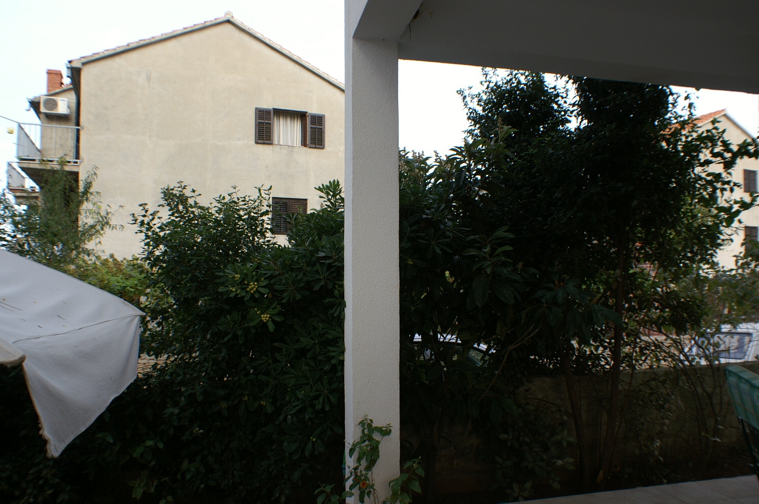 Three bedroom apartment with terrace Mirca, Brač  A-a