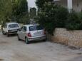 Parking lot Mirca, Brač, Parking lot 2902 - Apartments near sea with pebble beach.