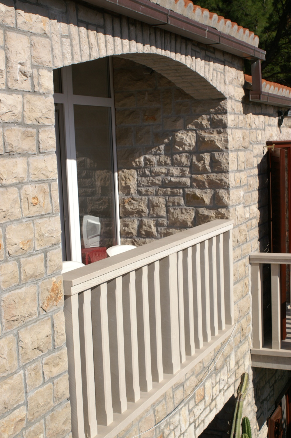 Two bedroom apartment near beach Bol, Brač  A-a
