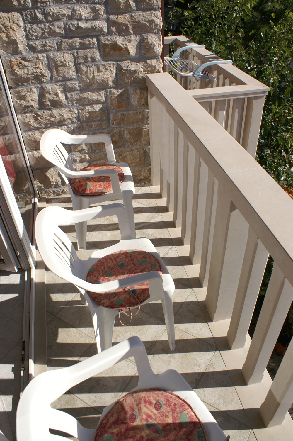 Two bedroom apartment near beach Bol, Brač  A-a
