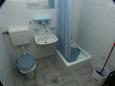 Koupelna Vir, Koupelna v ubytování typu apartment, domácí mazlíčci povoleni a WiFi.
