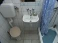 Ванная комната Vir, Ванная комната в размещении типа apartment, Домашние животные допускаются и WiFi.