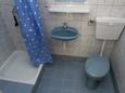 Ванная комната Vir, Ванная комната в размещении типа apartment, Домашние животные допускаются и WiFi.