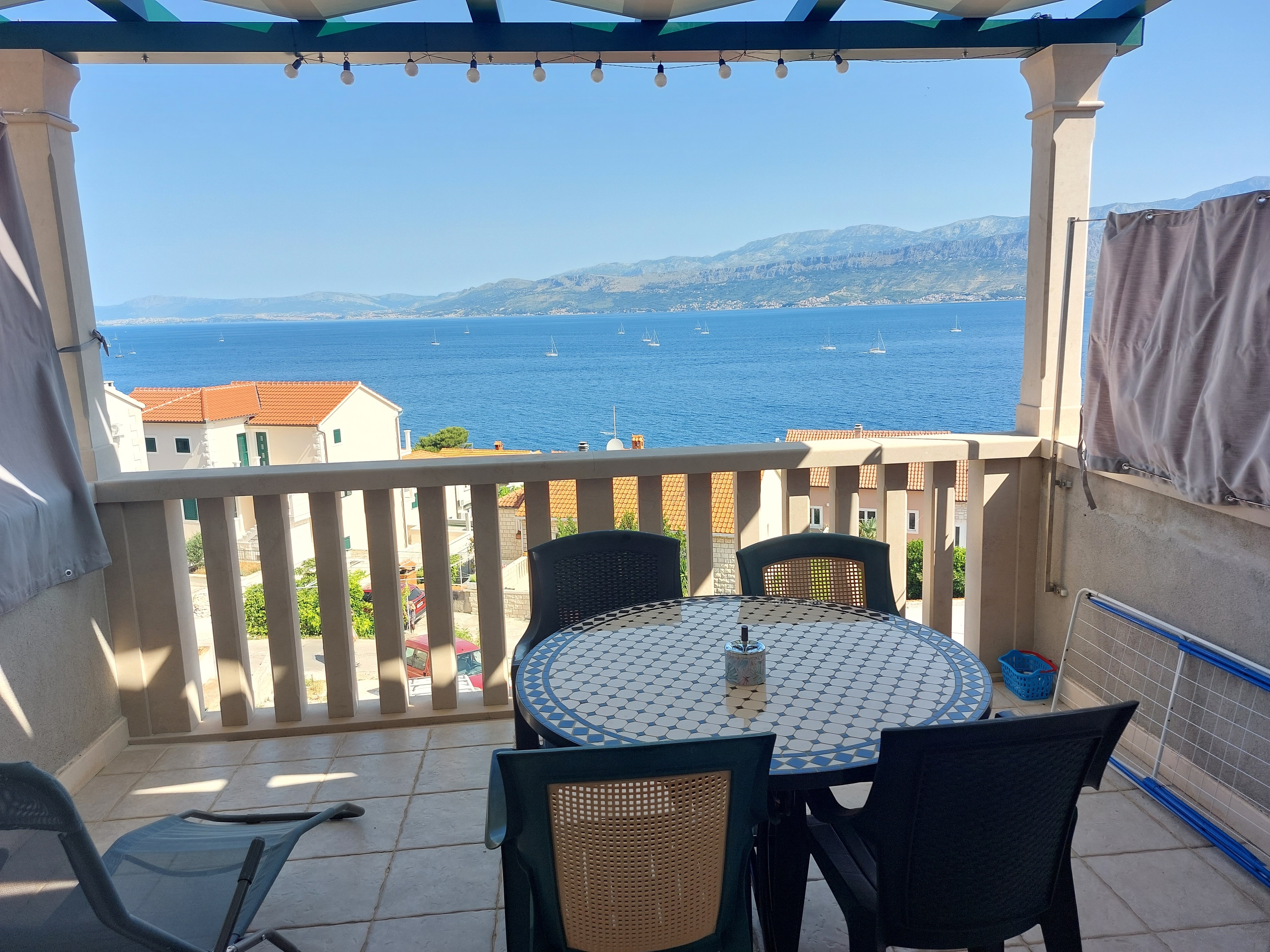 One bedroom apartment with terrace and sea view Postira, Brač (A-2911-a) One bedroom apartment with terrace and sea view Postira, Brač (A-2911-a)