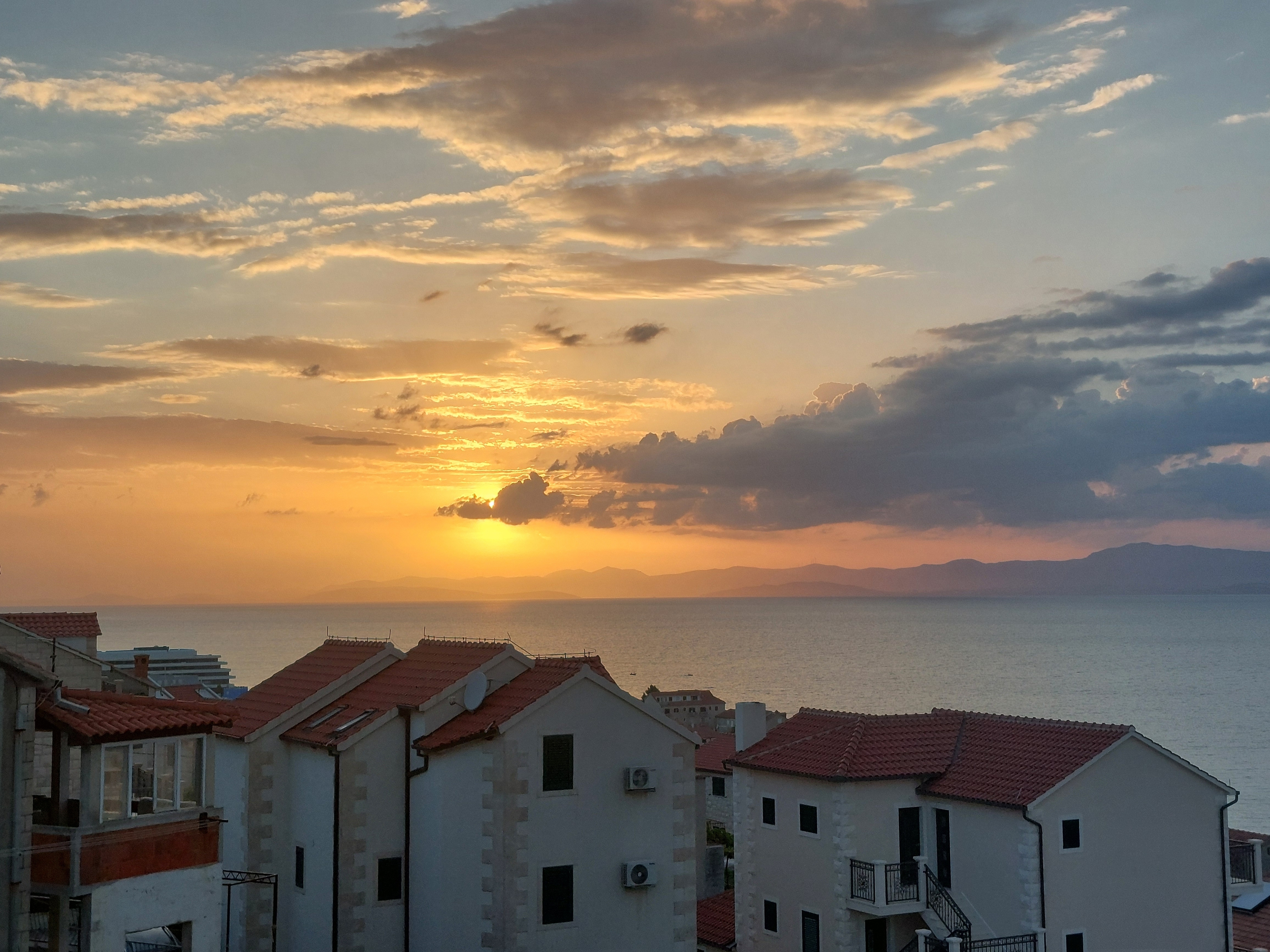 One bedroom apartment with terrace and sea view Postira, Brač  A-a