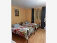 Спальня 2 Postira, Спальня 2 в размещении типа apartment, Домашние животные допускаются и WiFi.