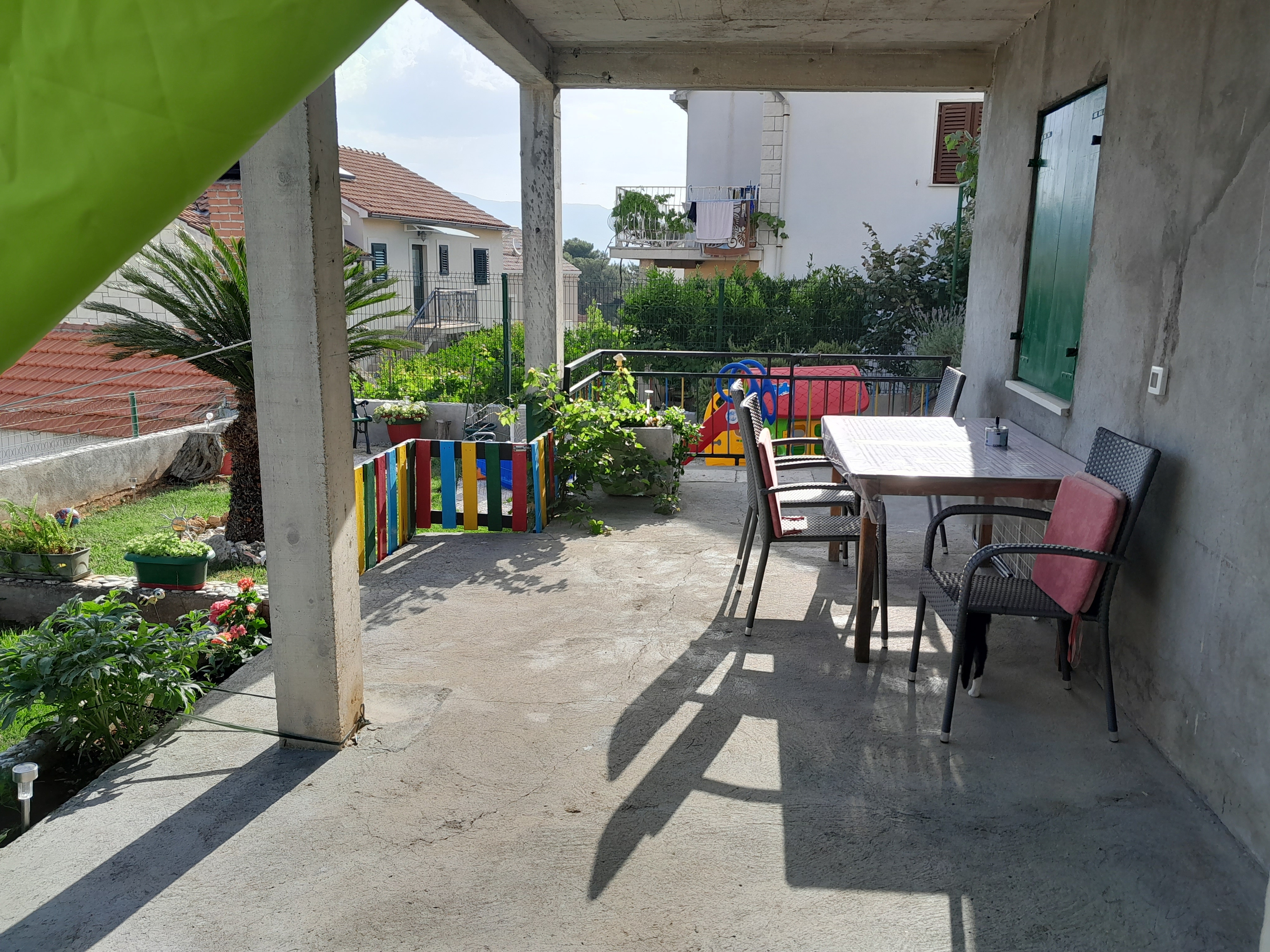 Two bedroom apartment with terrace and sea view Postira, Brač  A-b