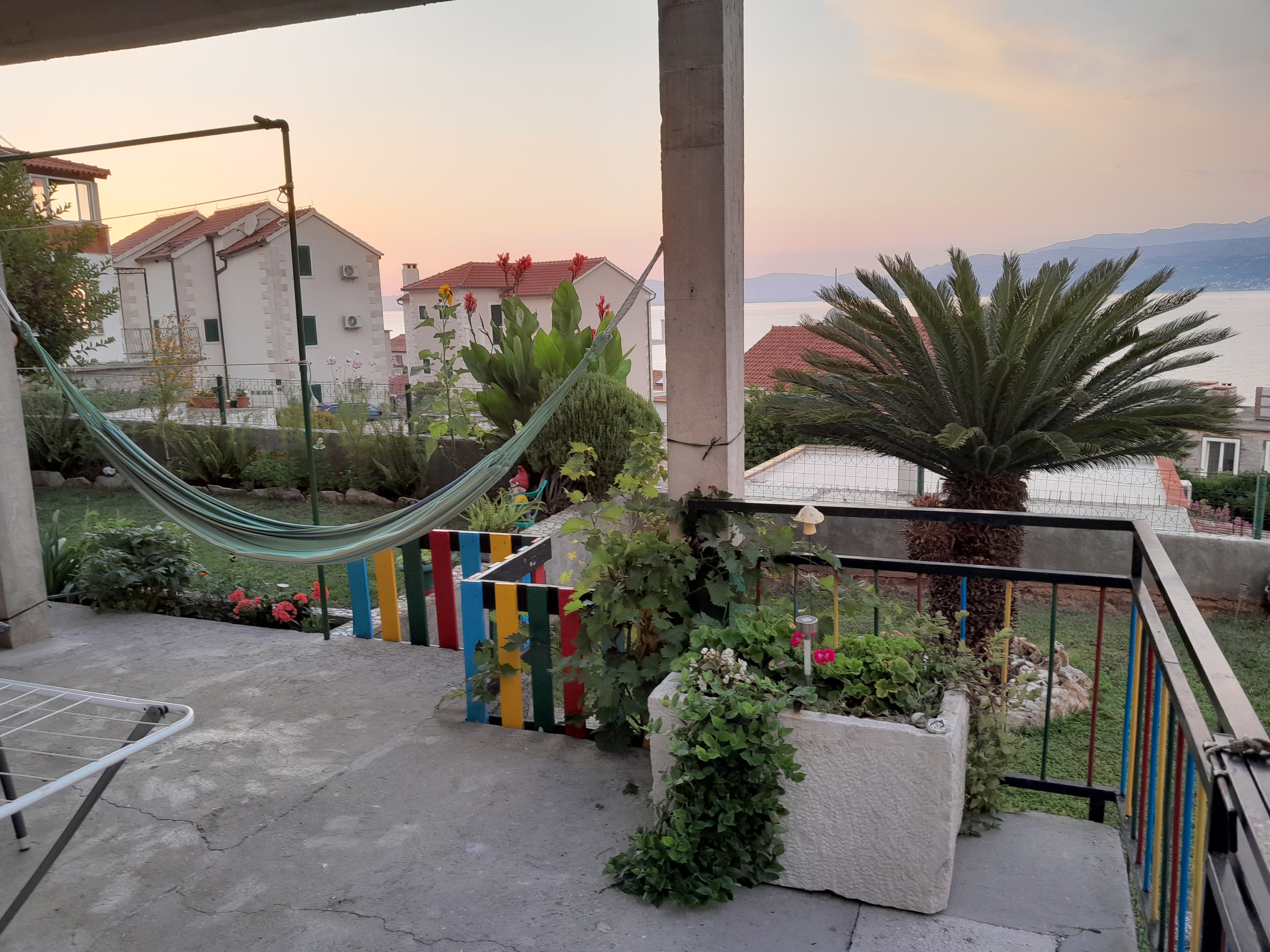 Two bedroom apartment with terrace and sea view Postira, Brač  A-b