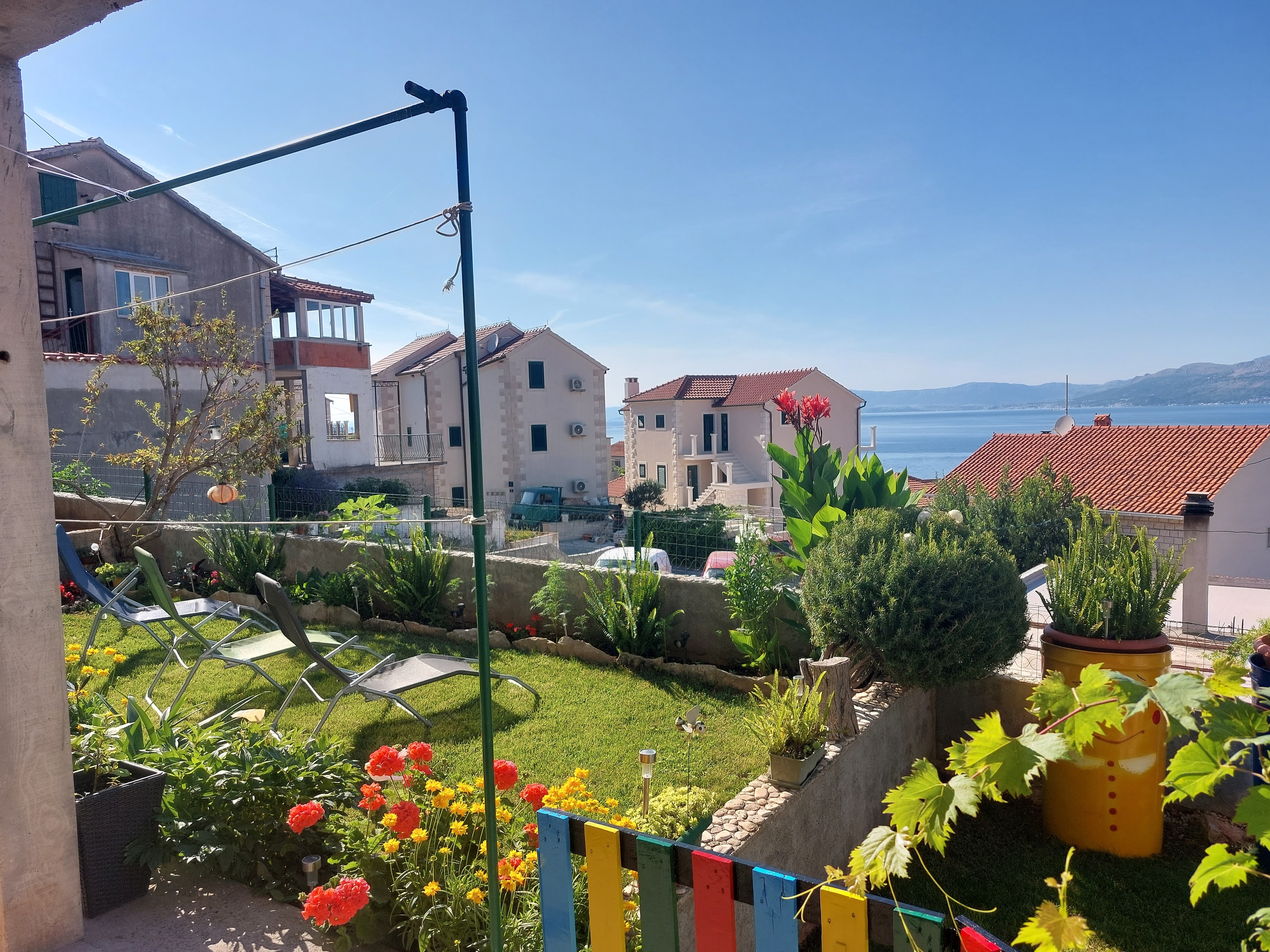 Two bedroom apartment with terrace and sea view Postira, Brač  A-b