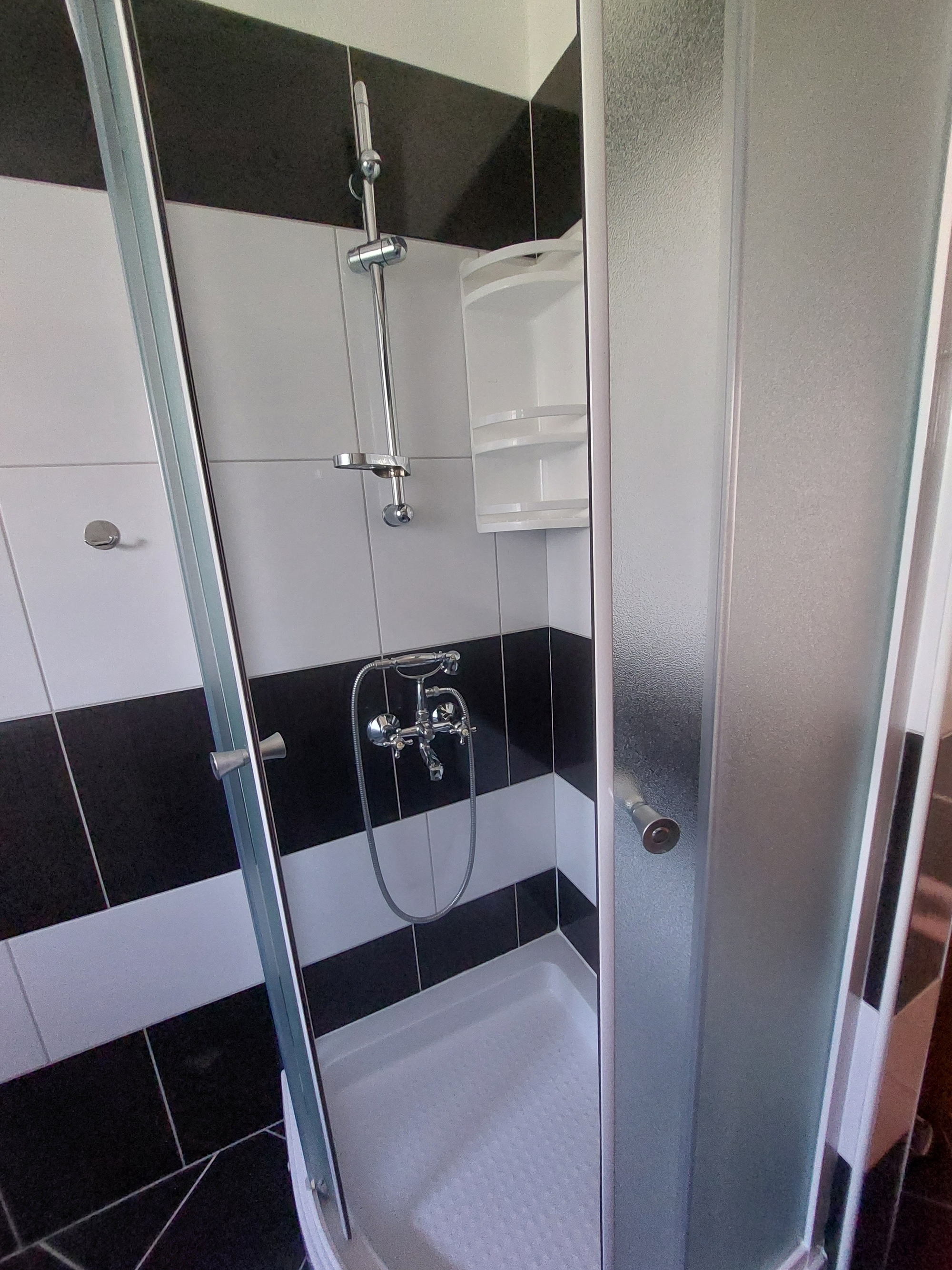 Two bedroom apartment with terrace and sea view Postira, Brač  A-c