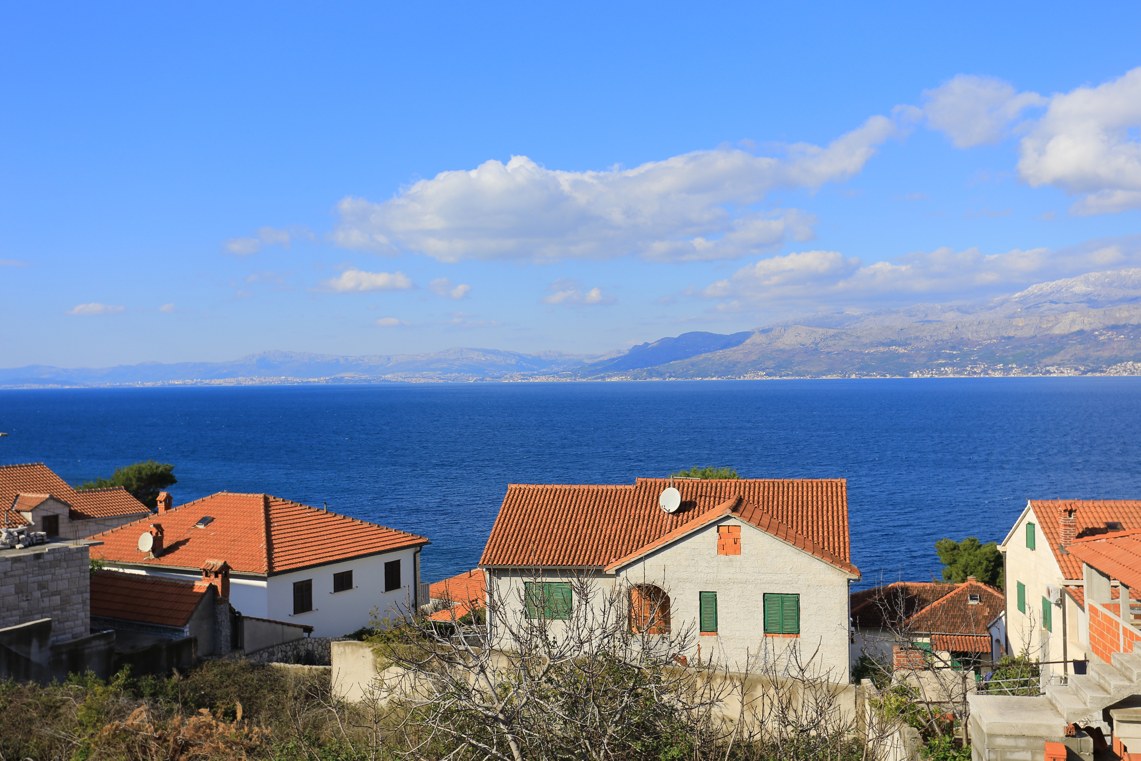 One bedroom apartment with terrace and sea view Postira, Brač  A-c