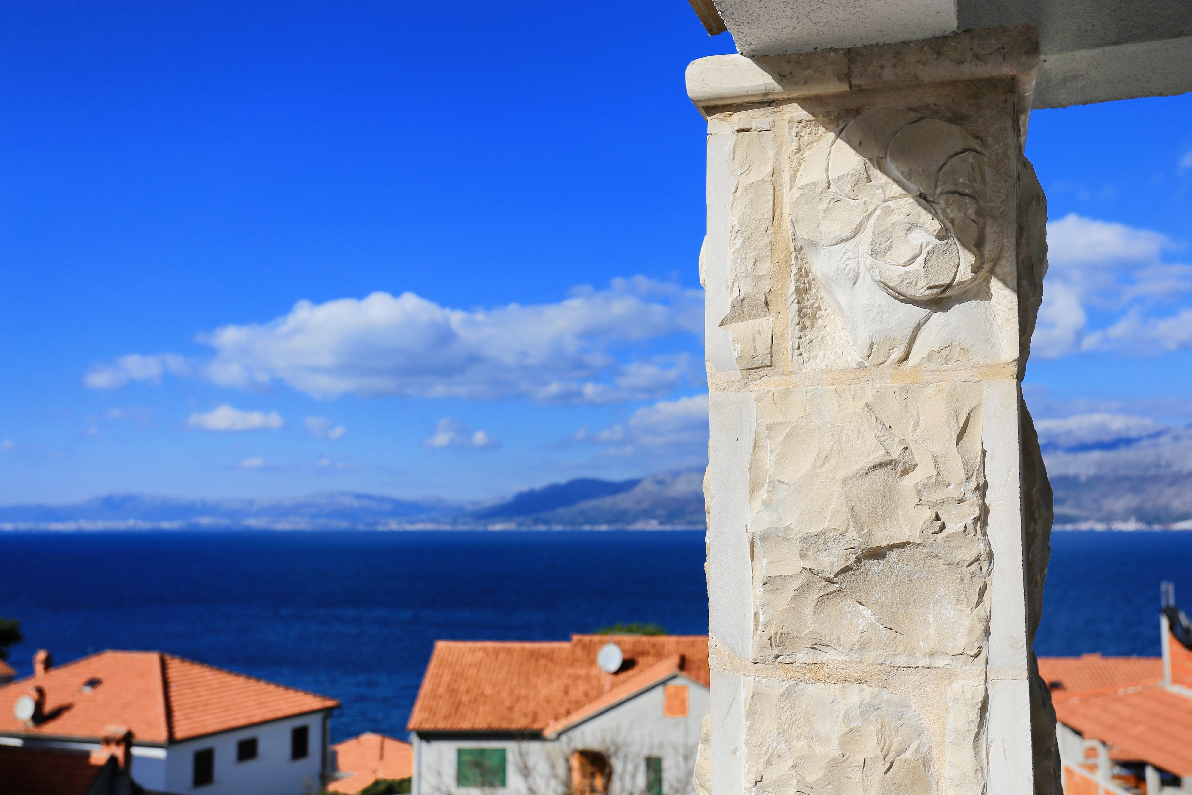 One bedroom apartment with terrace and sea view Postira, Brač  A-c