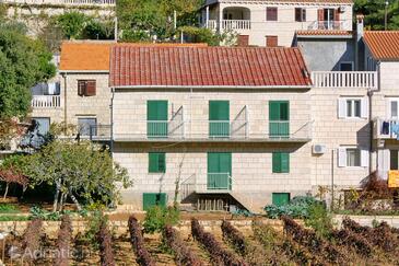 Szálláshely Pučišća, Brač, Szálláshely 2920 - Apartmanok kavicsos stranddal.