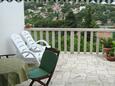 Terrace Splitska, Terrace in the apartment, with a sea view, (pet friendly) and WiFi.