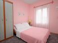 Ložnice 2 Zadar - Diklo, Ložnice 2 v ubytování typu apartment, domácí mazlíčci povoleni a WiFi.