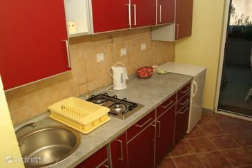 Kitchen Splitska, Kitchen in the apartment, dopusteni kucni ljubimci i WIFI.