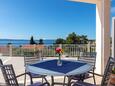 Sumartin, Terrasse dans l’hébergement en type apartment, avec la vue sur la mer et WiFi.