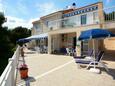 Sumartin, Brač, Property 2940 - Apartments near sea with pebble beach.