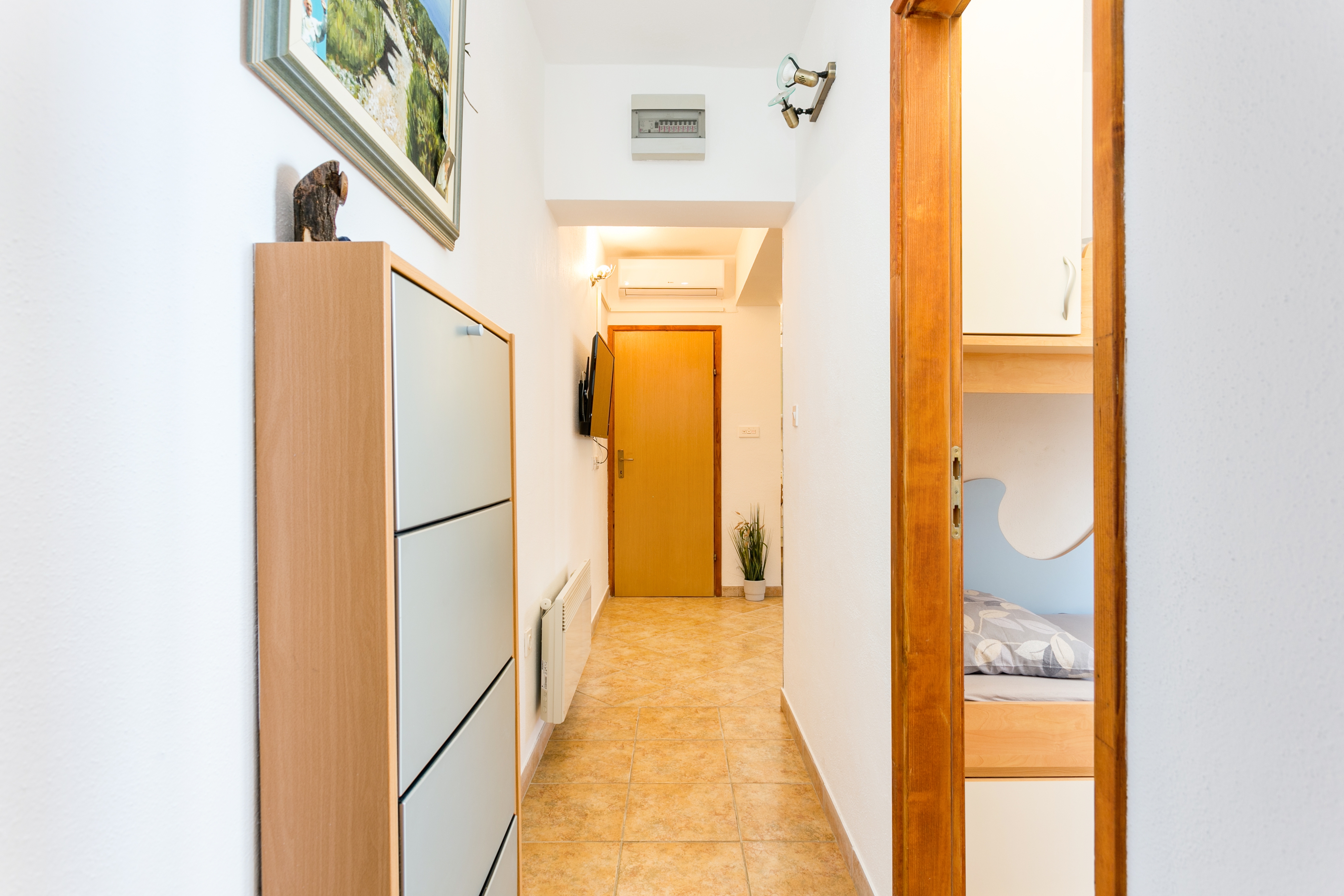 Two bedroom apartment with terrace and sea view Postira, Brač  A-b
