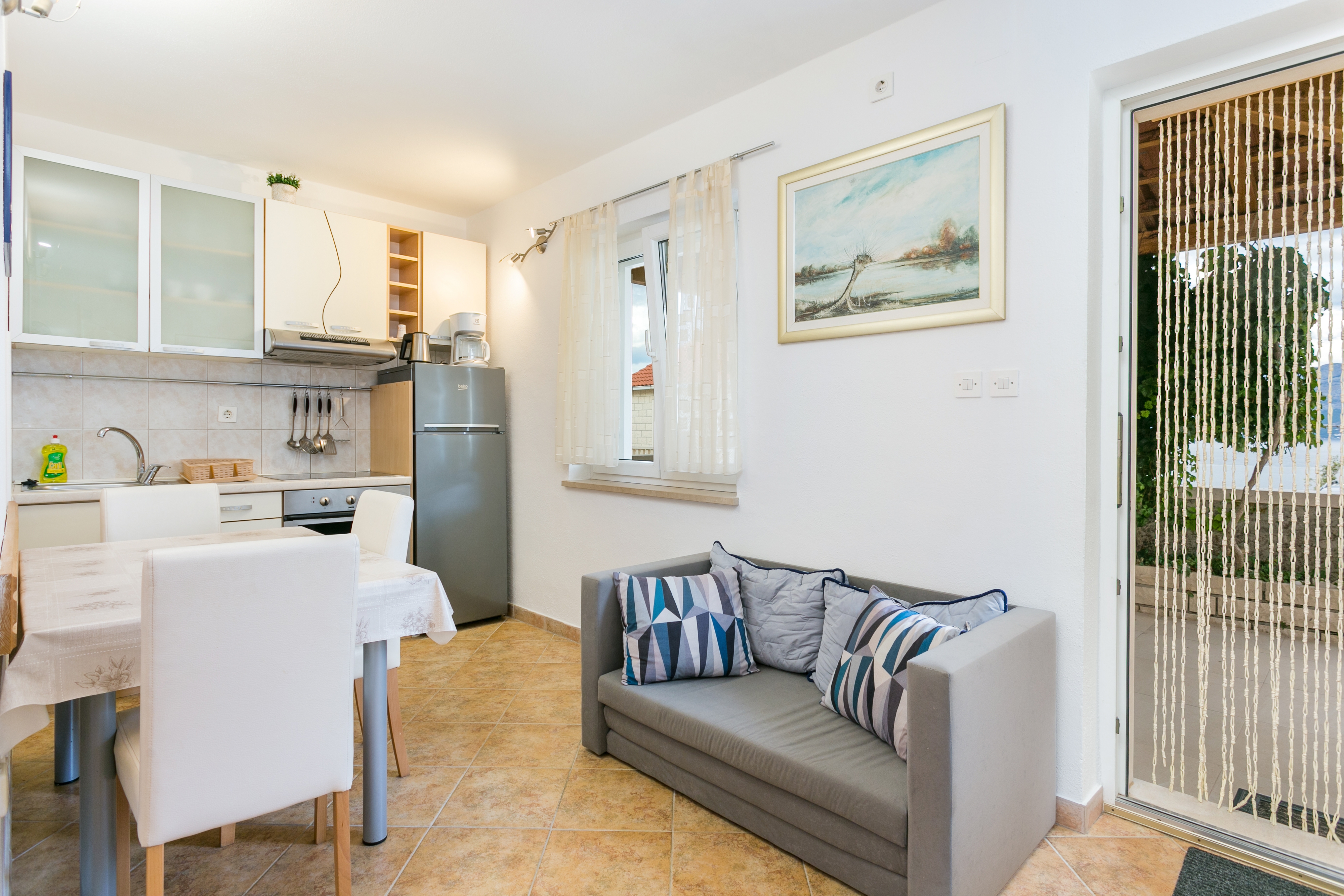 Two bedroom apartment with terrace and sea view Postira, Brač (A-2948-b)