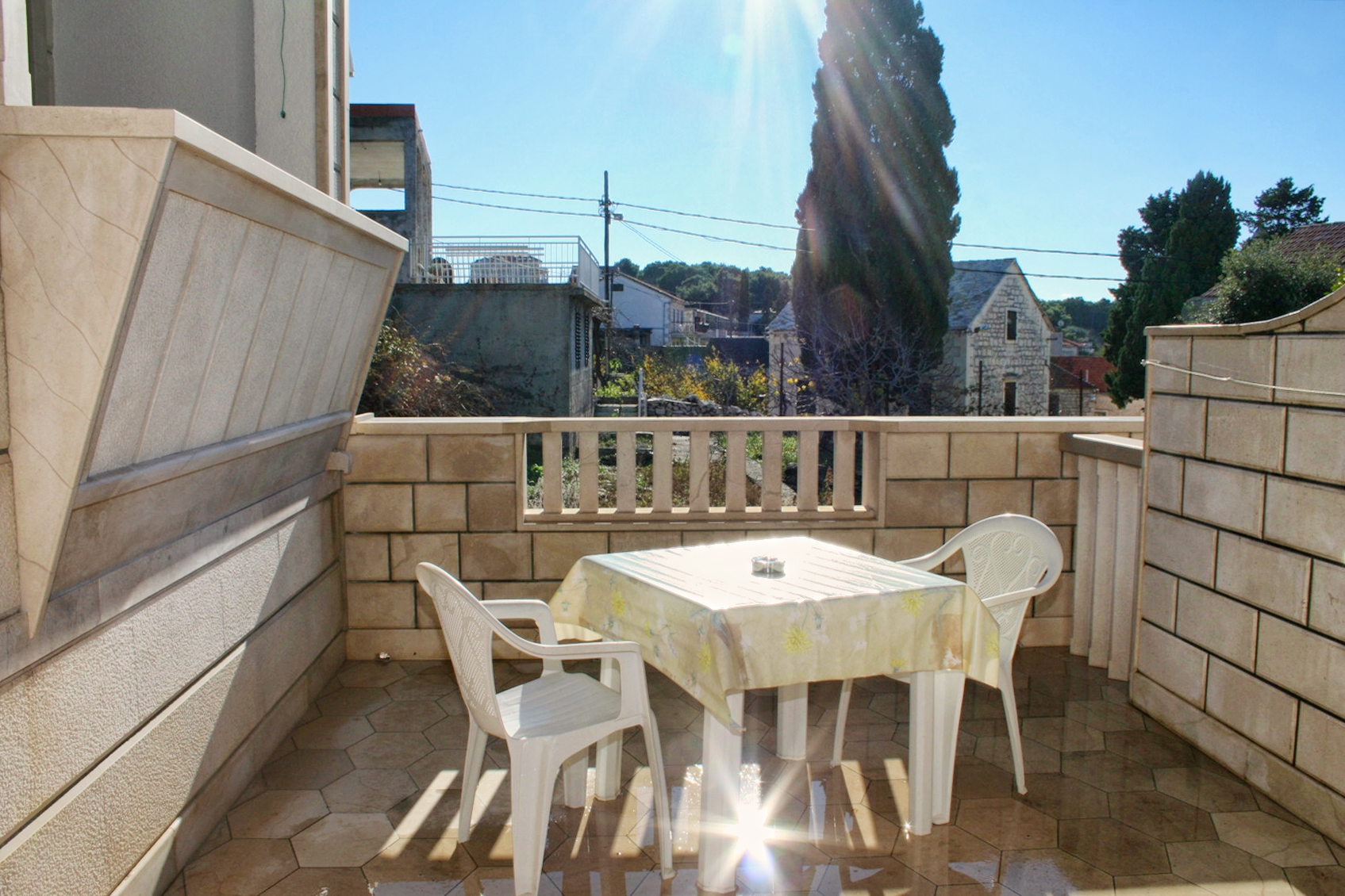 Room with terrace Sumartin, Brač (S-2949-a)