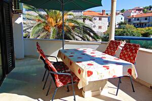 Apartments by the sea Postira, Brač - 2950
