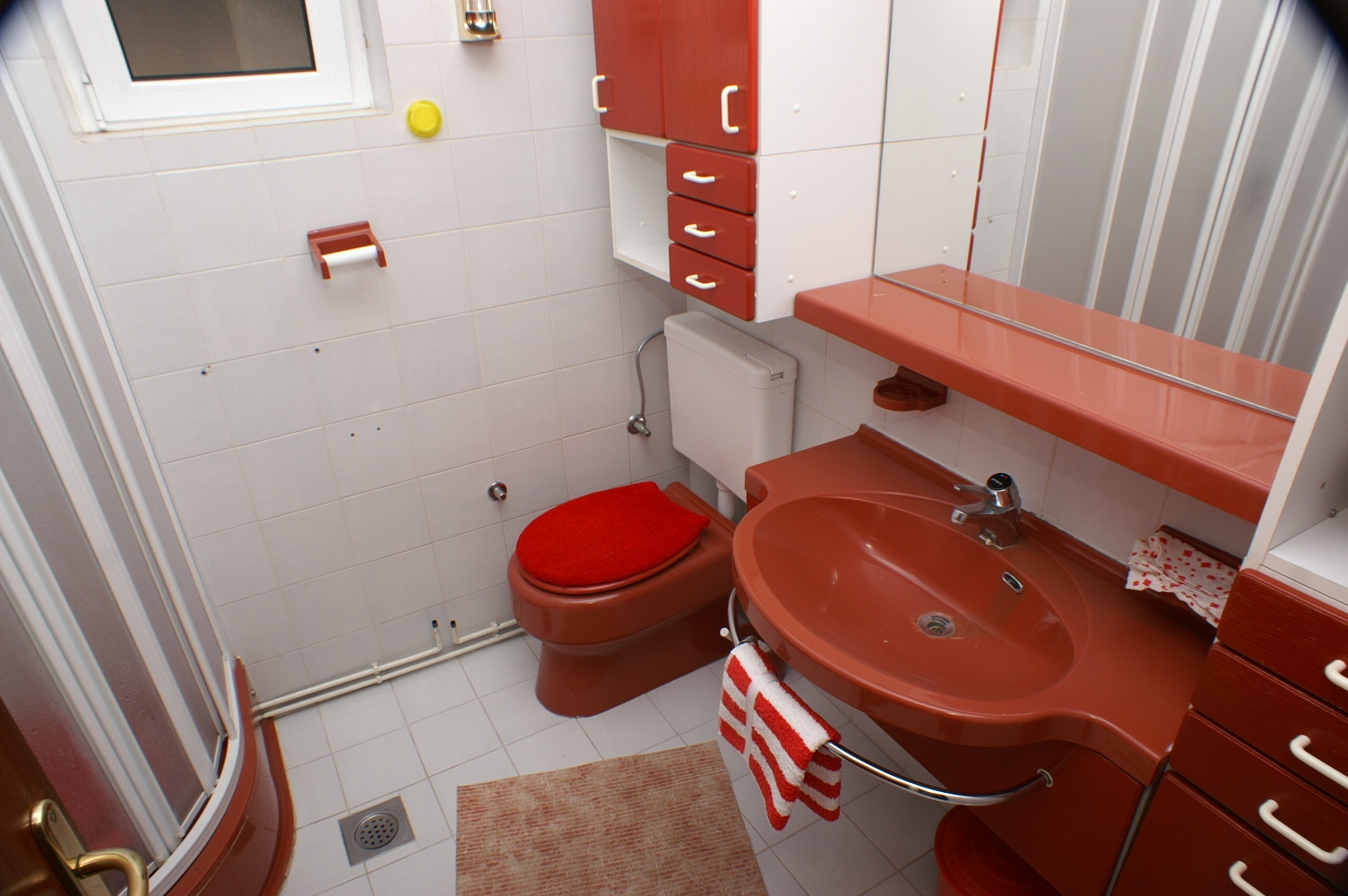 Three bedroom apartment with terrace and sea view Supetar, Brač  A-a
