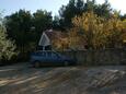 Parking lot Supetar, Brač, Parking lot 2960 - Apartments by the sea.