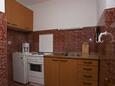 Kuchyně Milna, Kuchyně v ubytování typu apartment, domácí mazlíčci povoleni a WiFi.