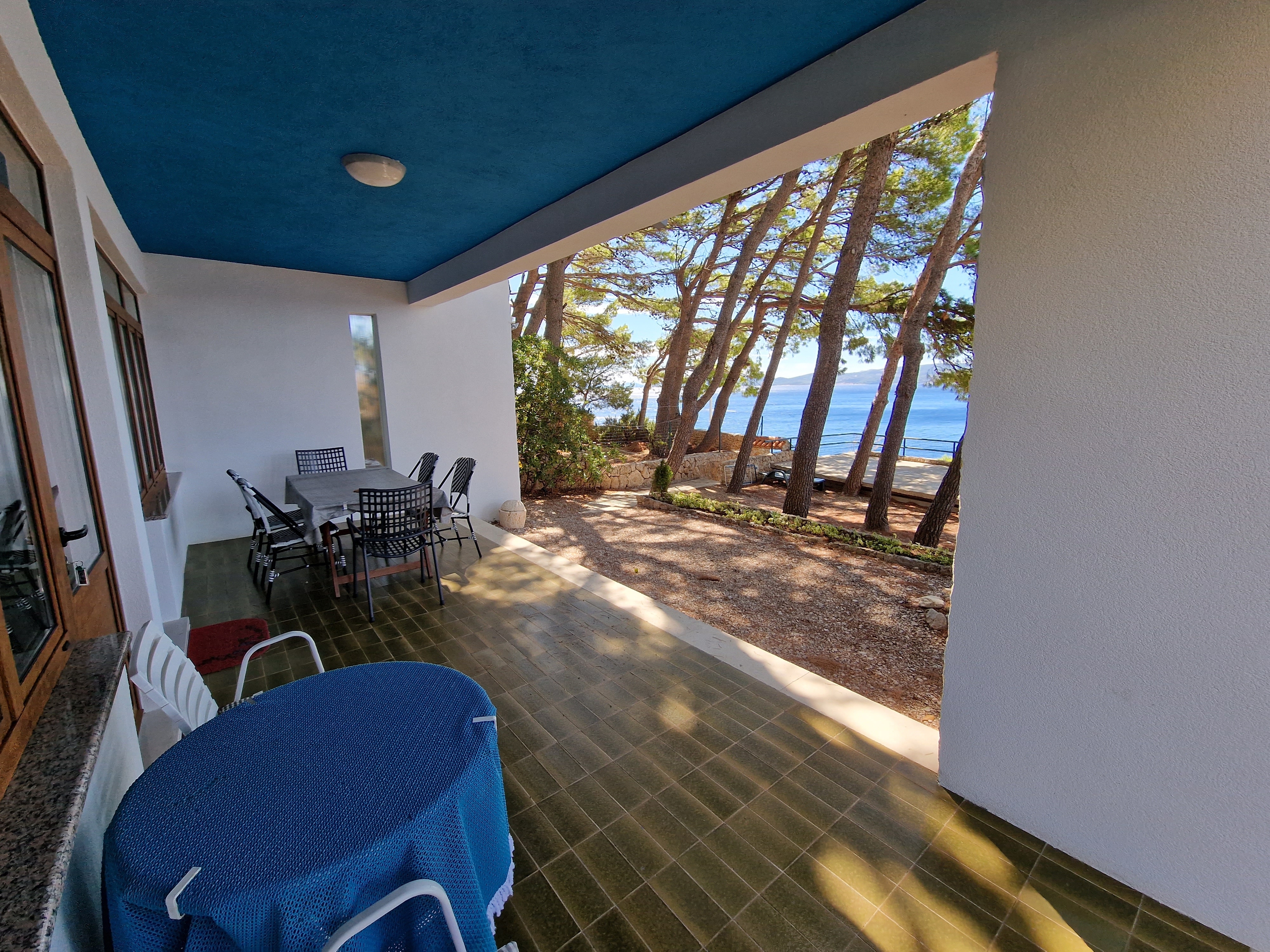 Three bedroom apartment with terrace and sea view Mimice, Omiš  A-a