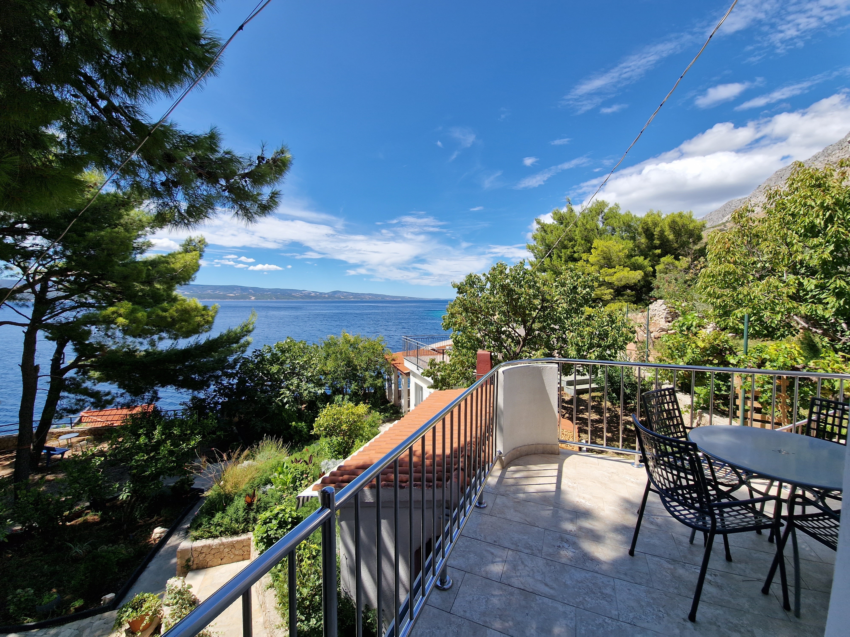Two bedroom apartment with balcony and sea view Mimice, Omiš  A-c