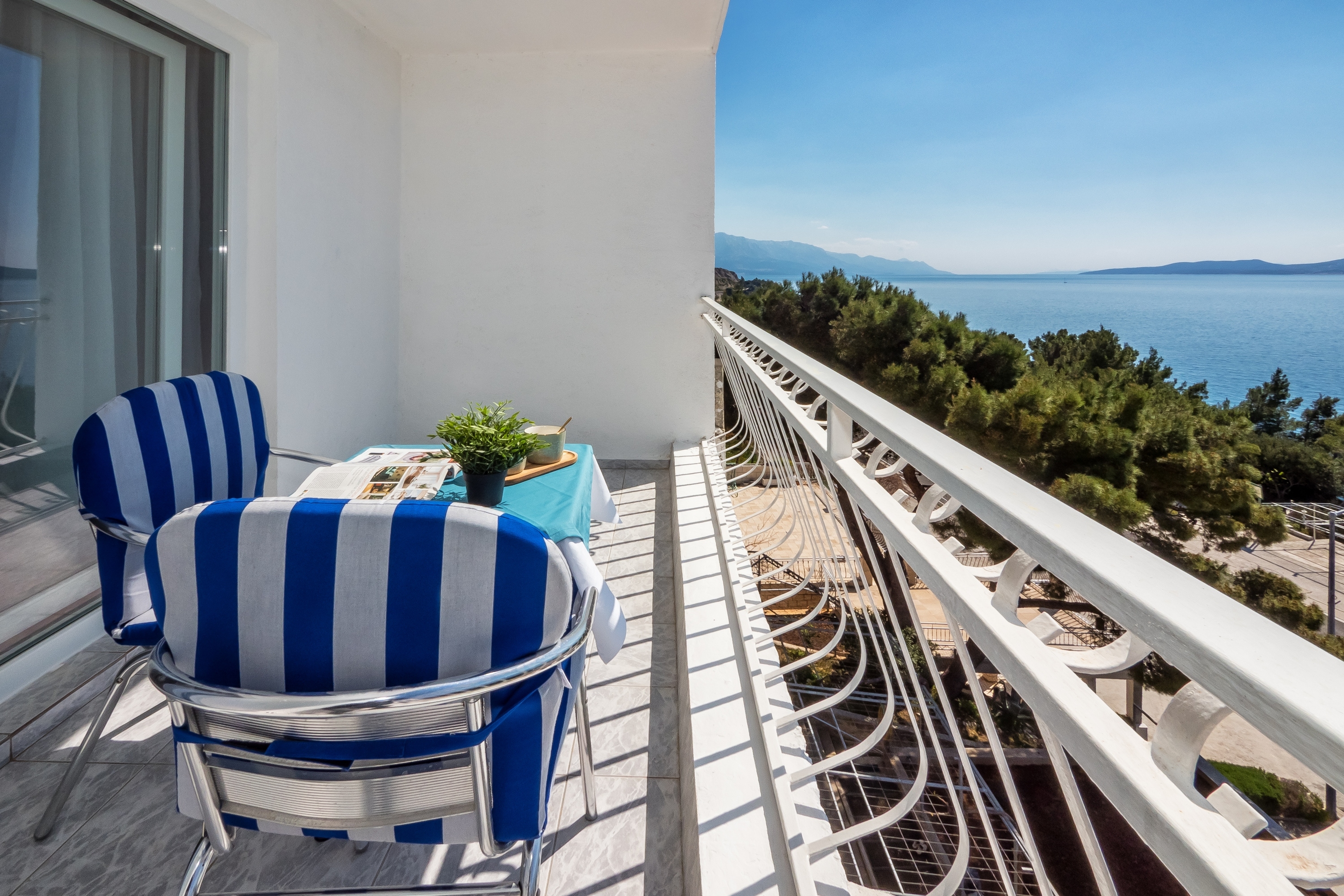 One bedroom apartment with balcony and sea view Lokva Rogoznica, Omiš  A-a
