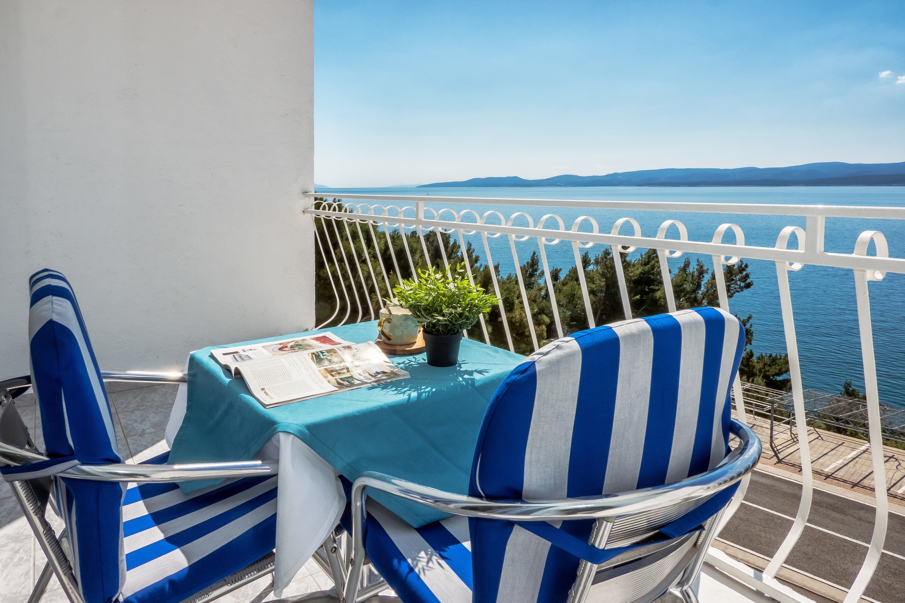 One bedroom apartment with balcony and sea view Lokva Rogoznica, Omiš  A-a