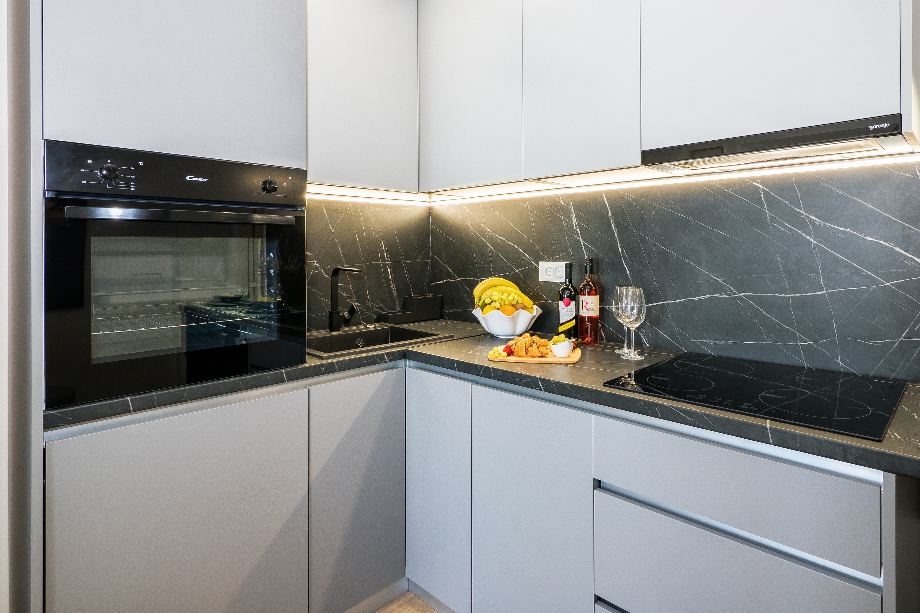 One bedroom apartment with balcony and sea view Lokva Rogoznica, Omiš  A-a