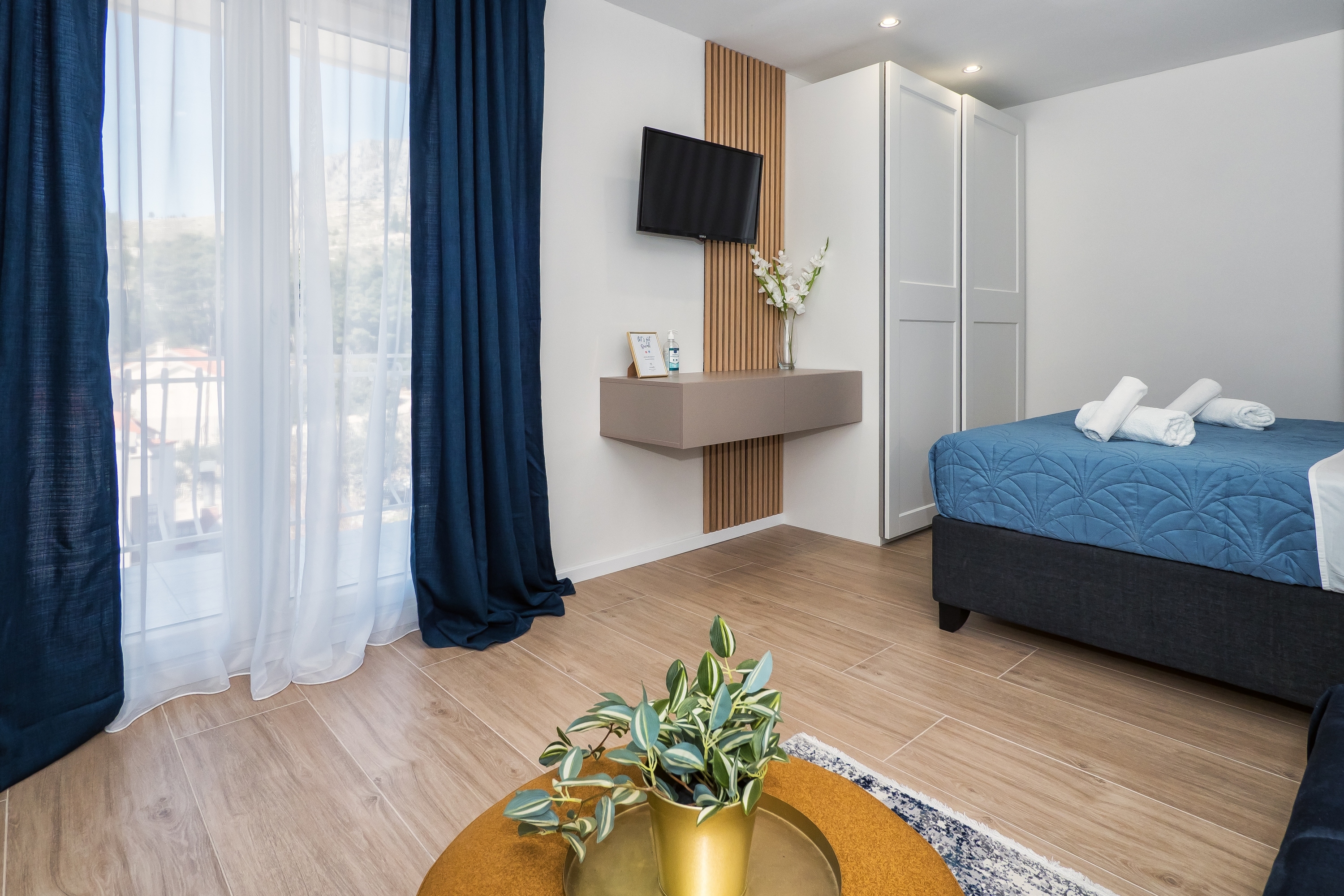 One bedroom apartment with balcony and sea view Lokva Rogoznica, Omiš  A-b