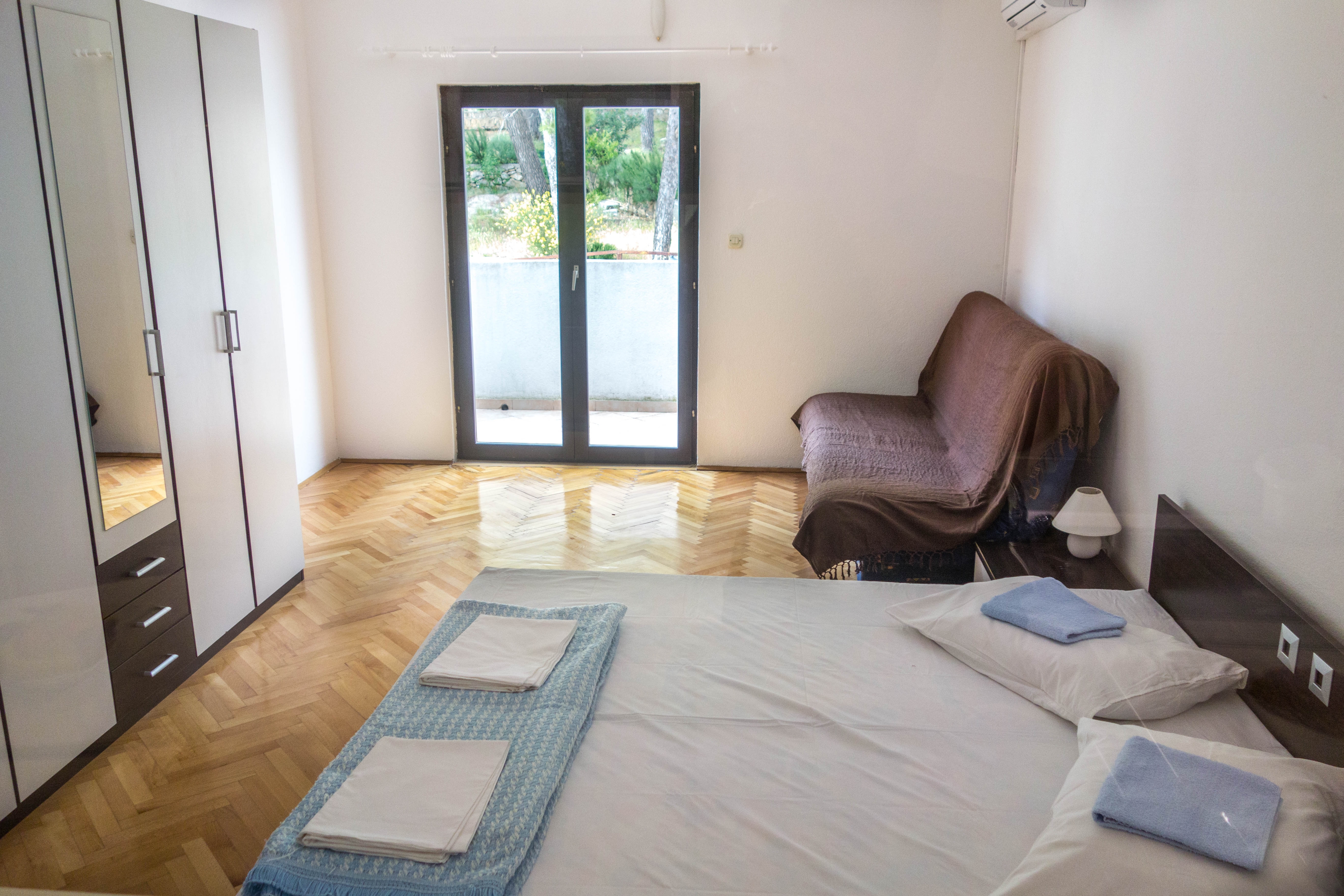One bedroom apartment with balcony Lokva Rogoznica, Omiš  A-c