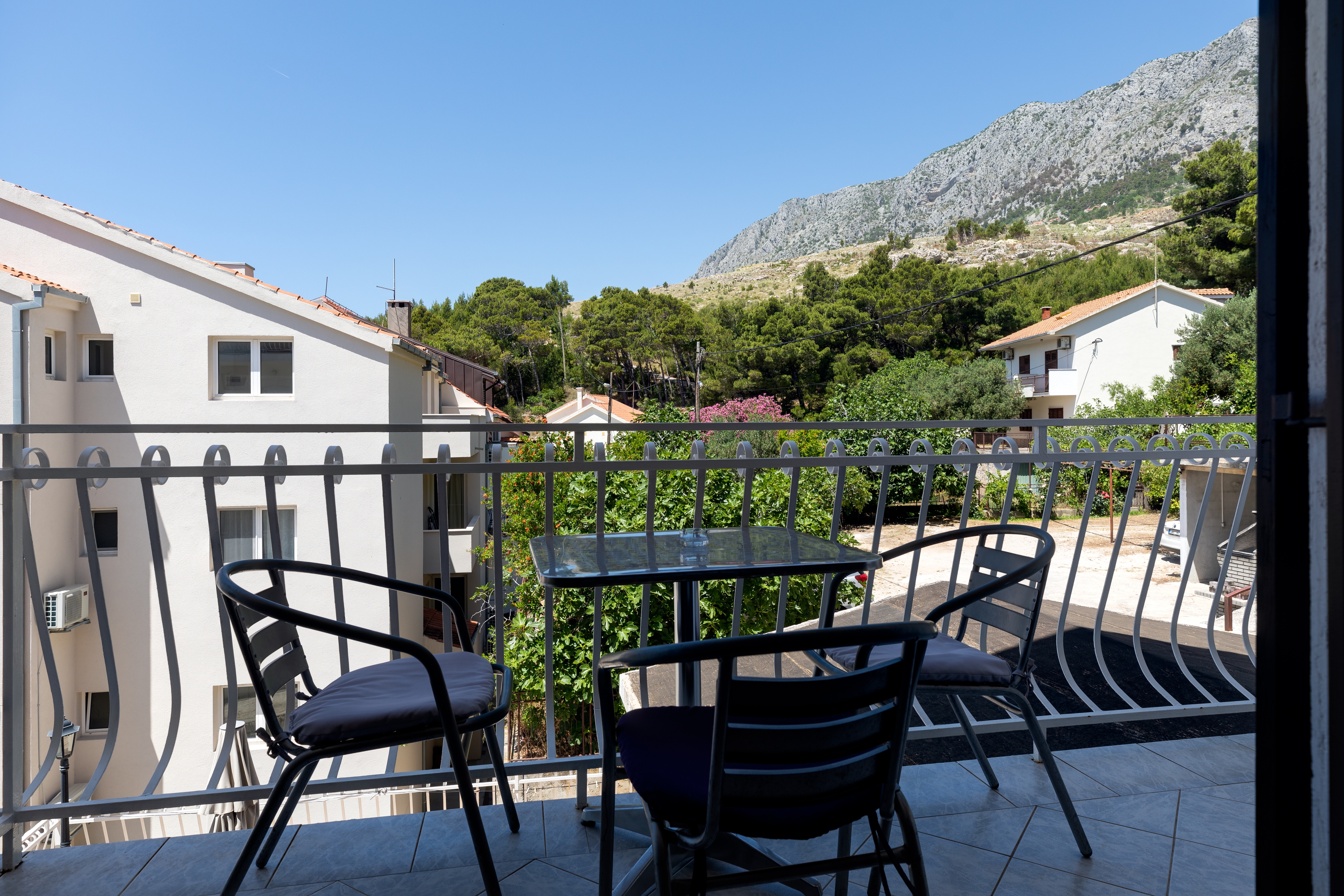 One bedroom apartment with balcony and sea view Lokva Rogoznica, Omiš  A-d