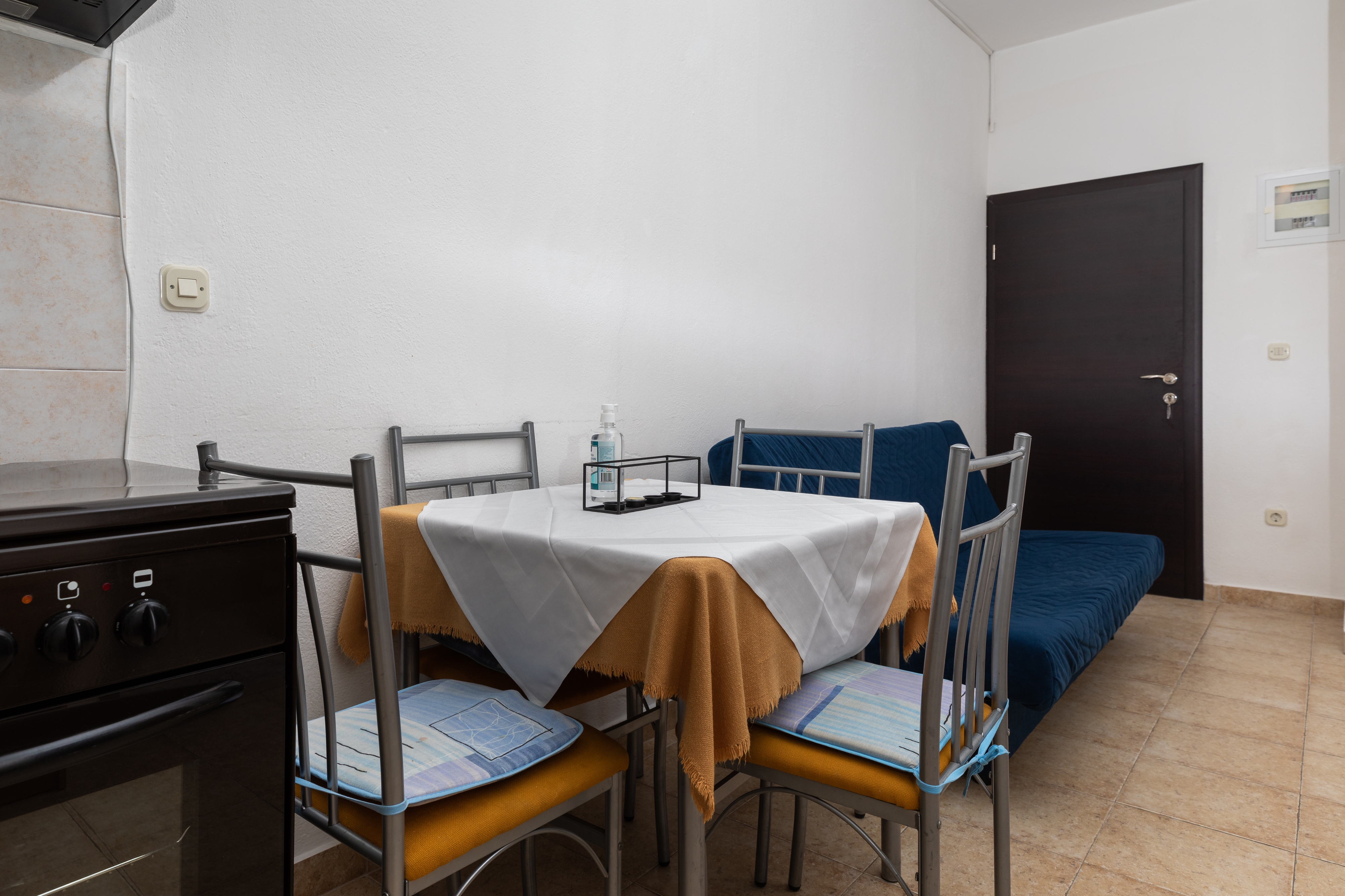 One bedroom apartment with balcony and sea view Lokva Rogoznica, Omiš  A-d